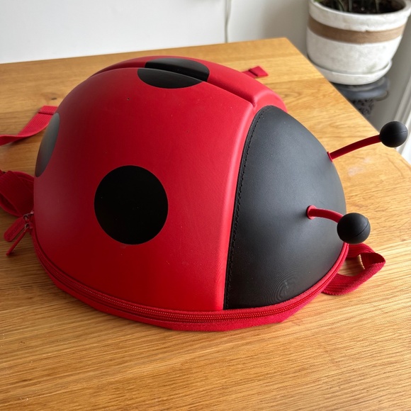 SUPERCUTE, Ladybug Backpack For Kids, (1-12 years) - Picture 2 of 16